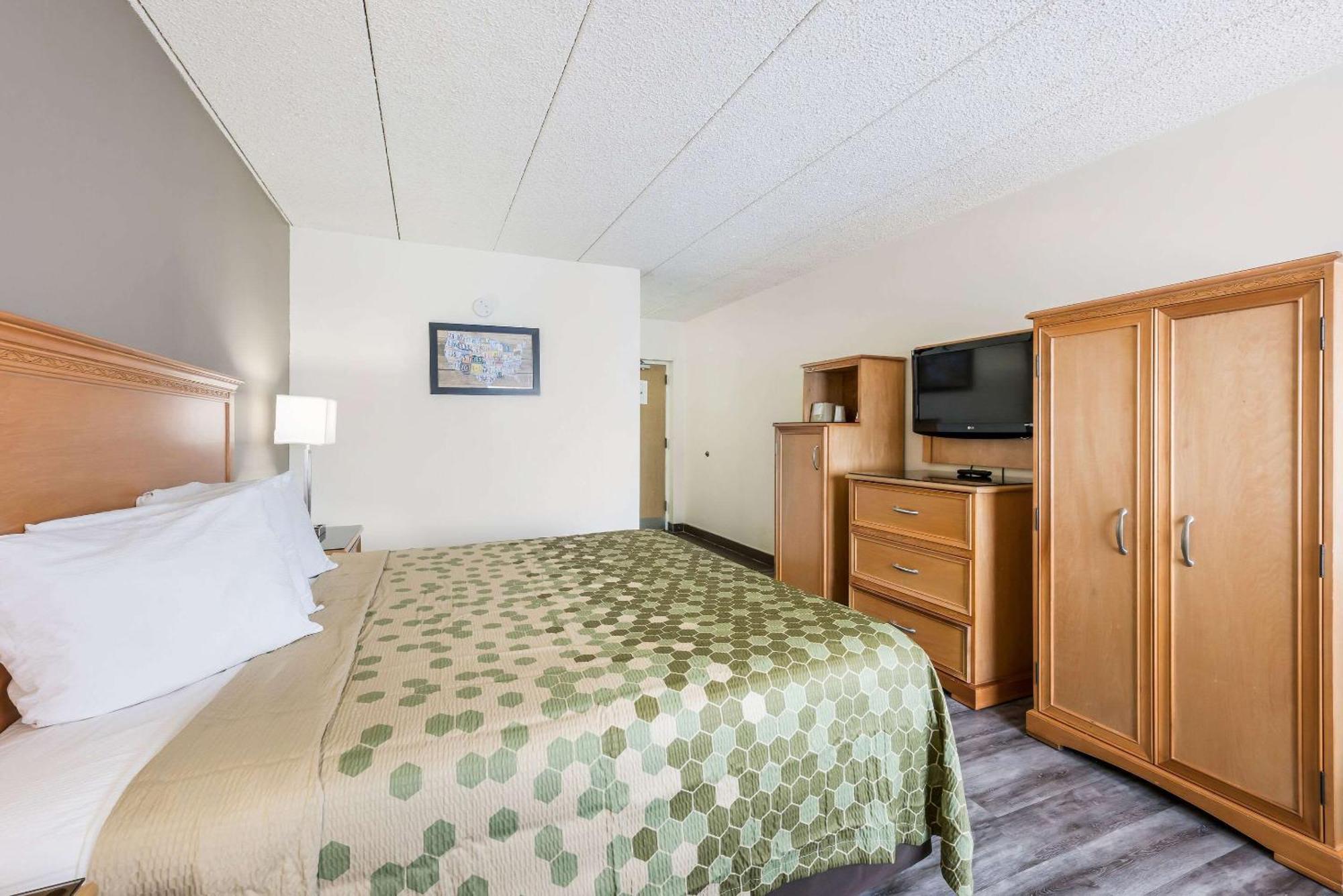 Econo Lodge Quakertown Exteriör bild