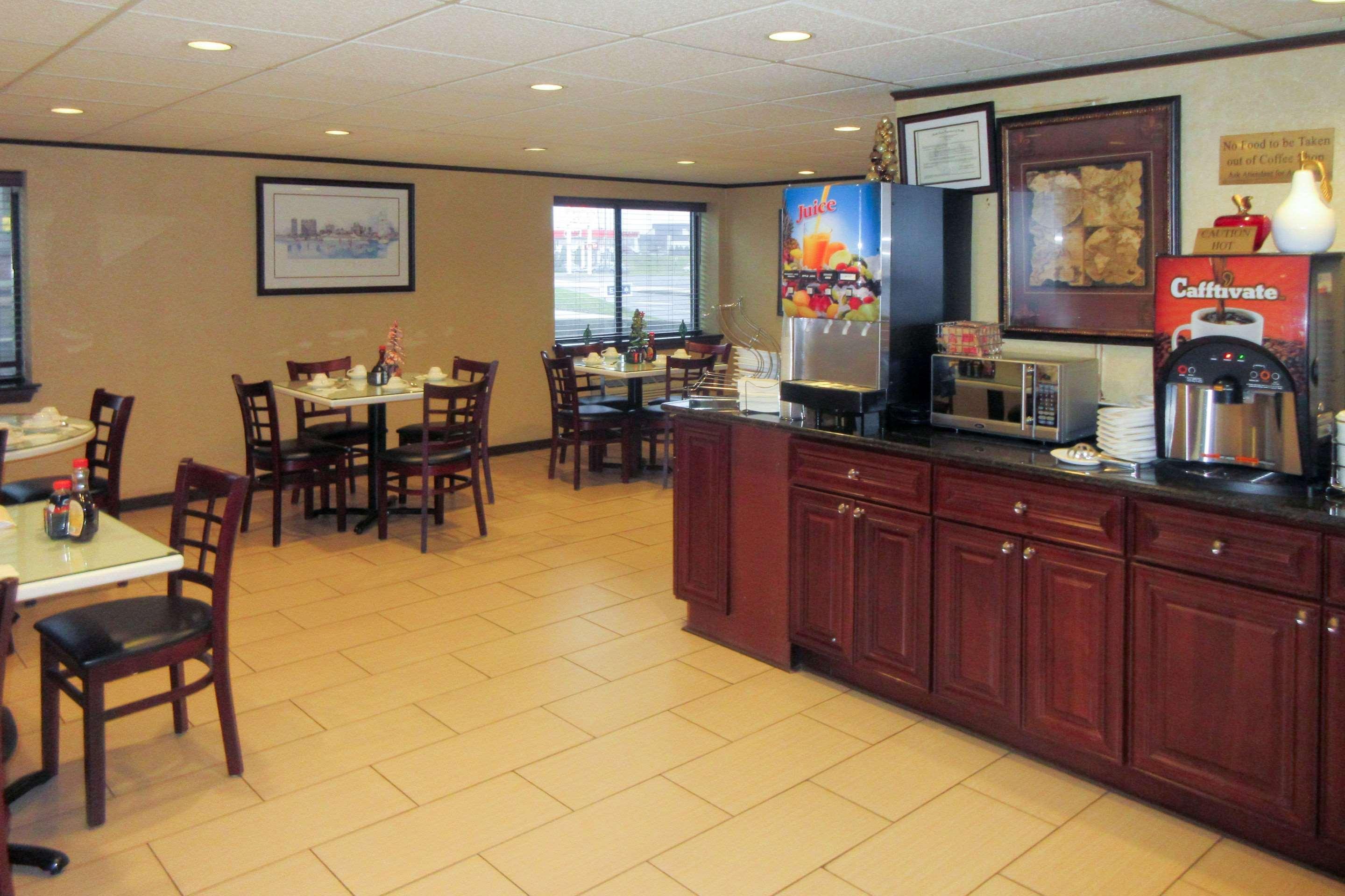 Econo Lodge Quakertown Exteriör bild